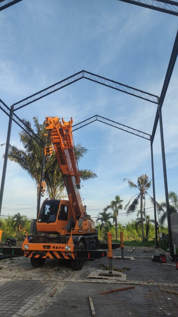 Alat Berat Crane Kontraktor